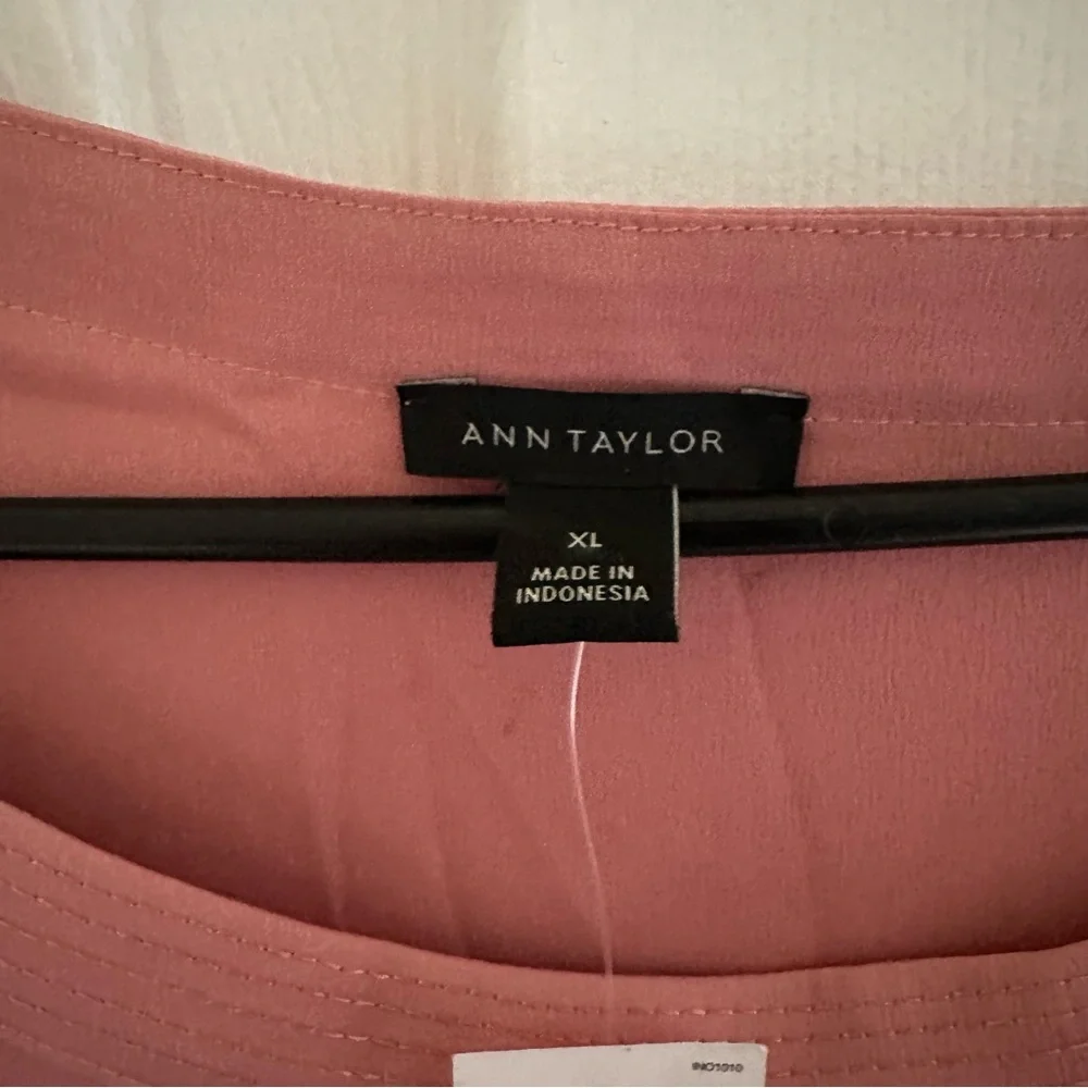 Ann Taylor Dusty Rose Top - Picture 3 of 11
